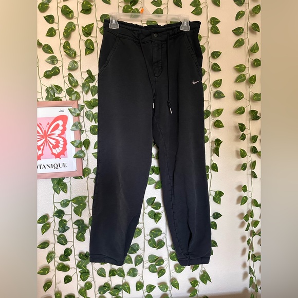 Unisex black Nike joggers tapered fit size medium - Picture 1 of 6
